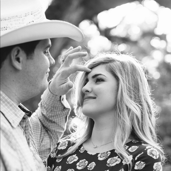 Meet your Posher, Briana - Picture 4 of 4